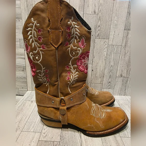 Brown Embroidered Western Boots - Picture 1 of 6